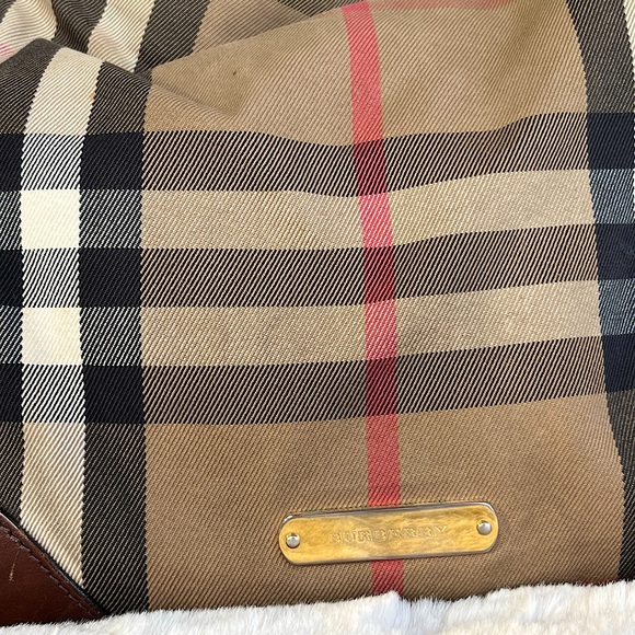 Burberry Canterbury Tote - Picture 6 of 17